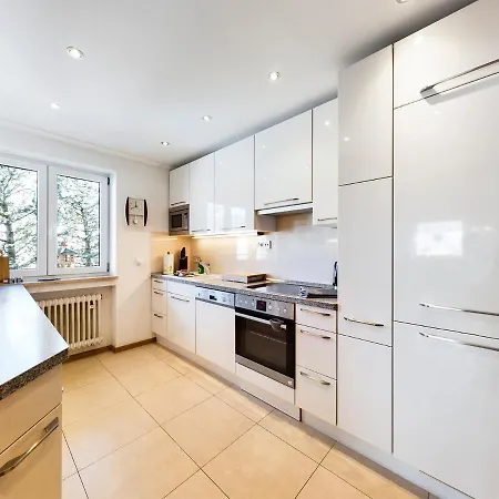 Schnitzerstube Apartment Mittenwald